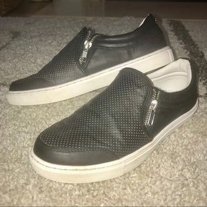 STEVE MADDEN SLIP ON SHOES
